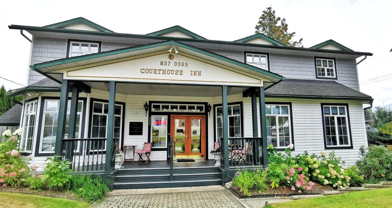 Courthouse Inn Revelstoke Exterior foto
